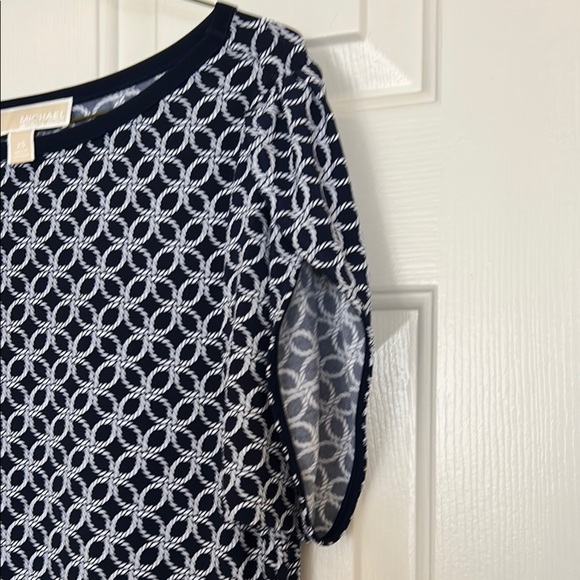 Michael Kors Blue Midi Dress with Crew Neck and Raglan Sleeves - Picture 3 of 11